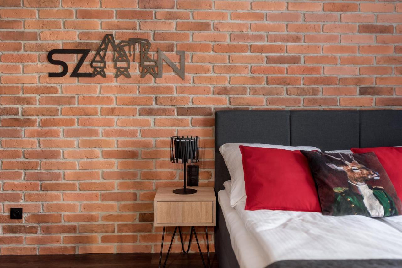 Loft Apartment *